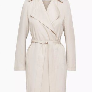 Babaton Maximo Trench